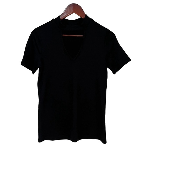 Kismet black short sleeve top open neck size medium - Picture 2 of 7